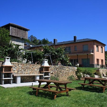 Apartamentos Arcos Del Esva Luarca Bagian luar foto