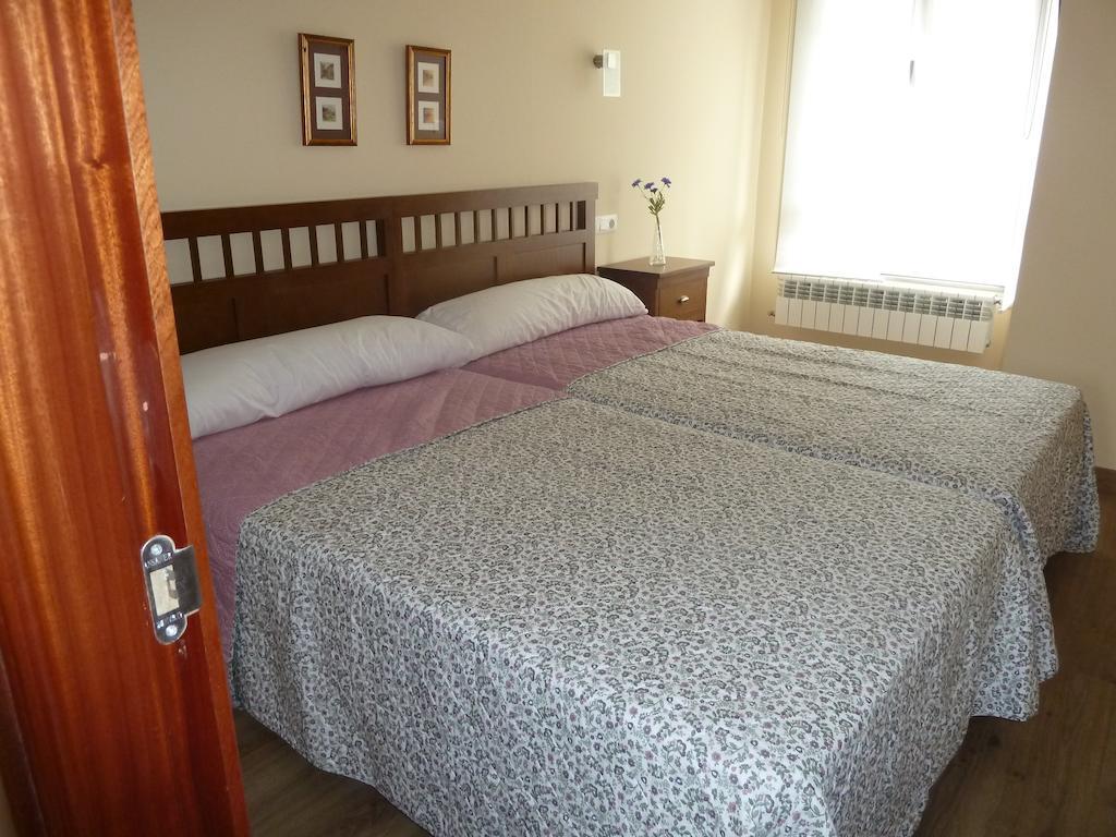 Apartamentos Arcos Del Esva Luarca Ruang foto